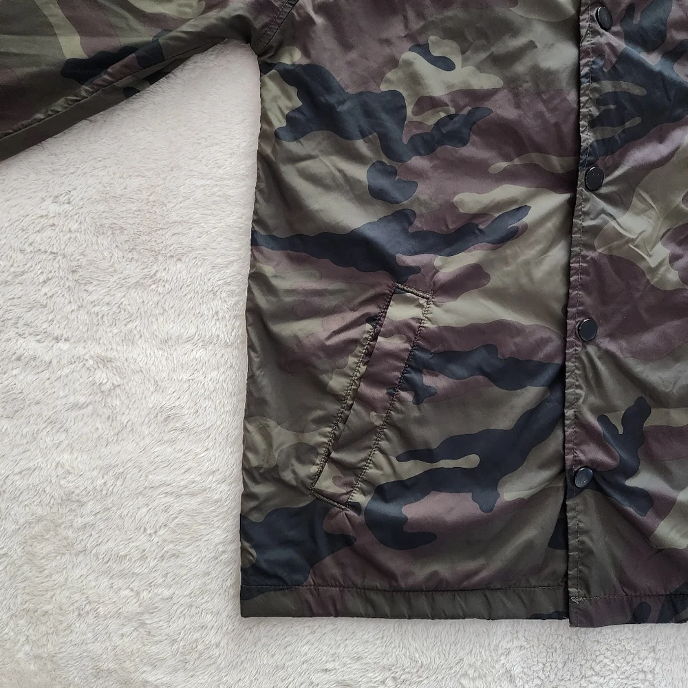 HUF Camo Coaches Jacket, Youth Size Medium, GUC - Woodland Camo - Picture 2 of 8